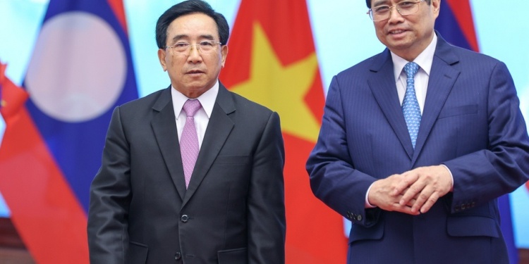 Thủ tướng Phạm Minh Chính và Thủ tướng Lào Phankham Viphavanh. Ảnh: VGP/Nhật Bắc.